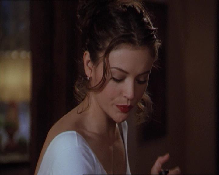 Charmed-Online-dot-218ChickFlick0304.jpg