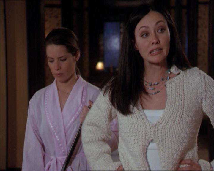 Charmed-Online-dot-218ChickFlick0309.jpg