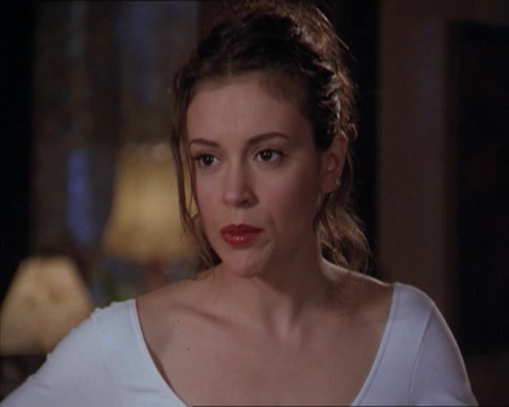 Charmed-Online-dot-218ChickFlick0324.jpg