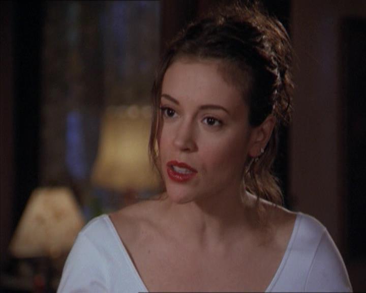 Charmed-Online-dot-218ChickFlick0328.jpg
