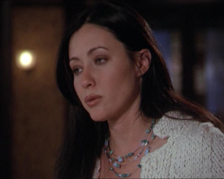Charmed-Online-dot-218ChickFlick0330.jpg
