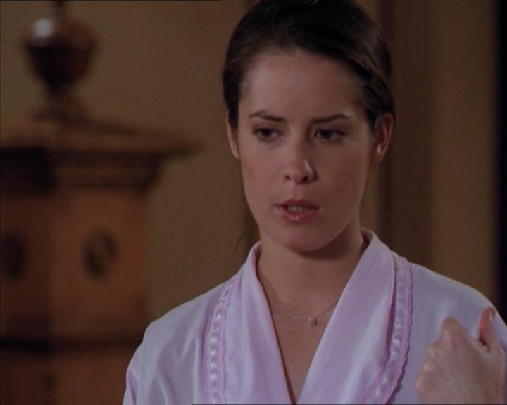Charmed-Online-dot-218ChickFlick0335.jpg