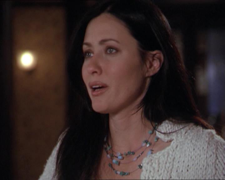 Charmed-Online-dot-218ChickFlick0338.jpg