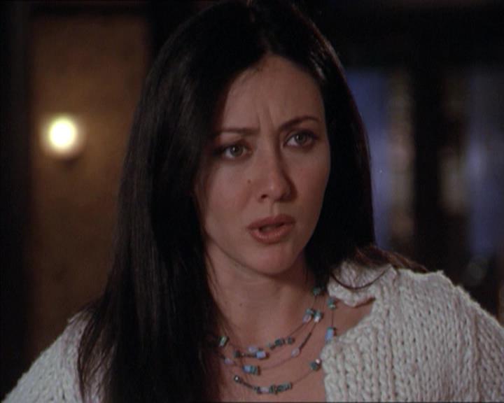 Charmed-Online-dot-218ChickFlick0340.jpg