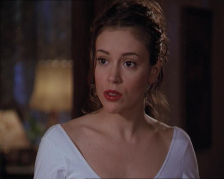 Charmed-Online-dot-218ChickFlick0342.jpg