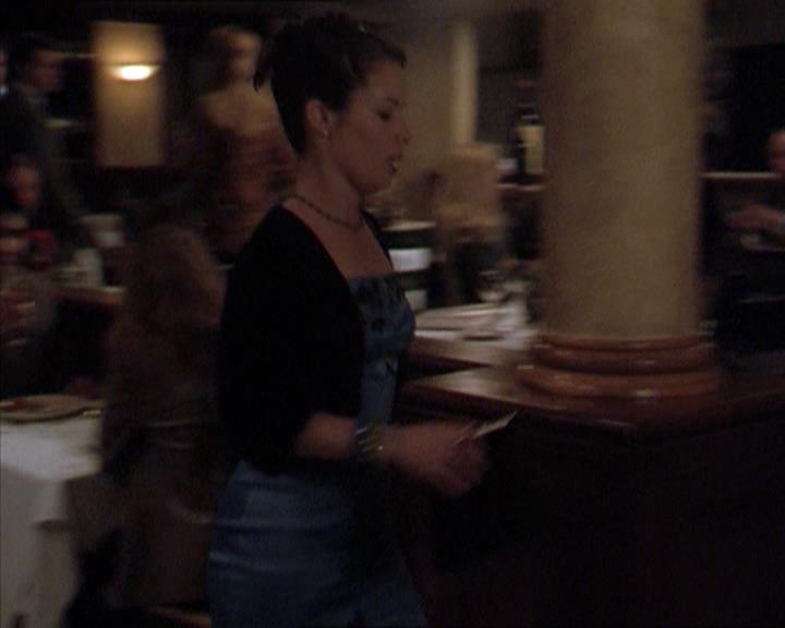 Charmed-Online-dot-218ChickFlick0368.jpg