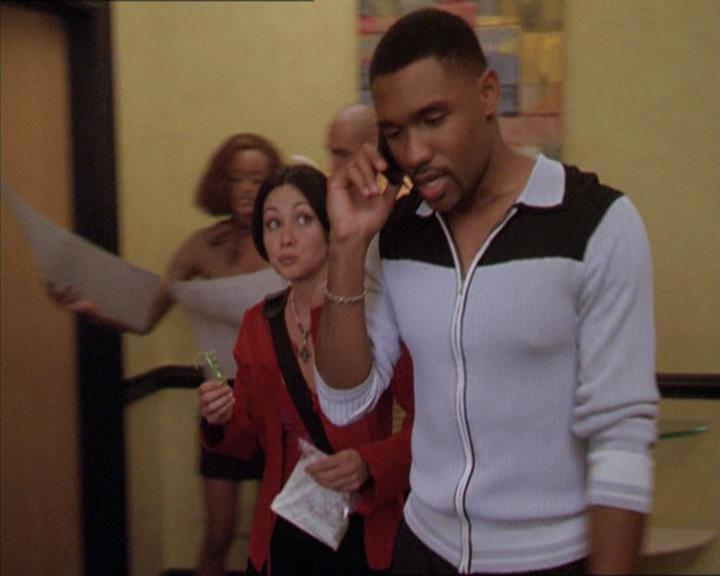 Charmed-Online-dot-218ChickFlick0530.jpg