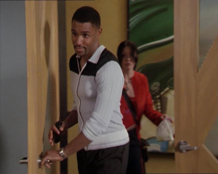 Charmed-Online-dot-218ChickFlick0548.jpg