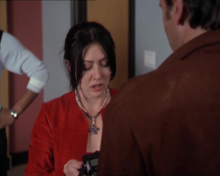 Charmed-Online-dot-218ChickFlick0603.jpg