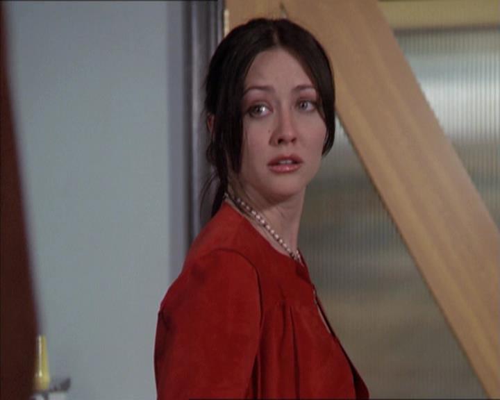 Charmed-Online-dot-218ChickFlick0608.jpg