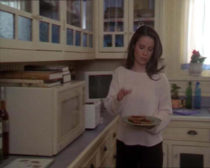 Charmed-Online-dot-218ChickFlick0609.jpg Charmed-Online-dot-218ChickFlick0609.jpg