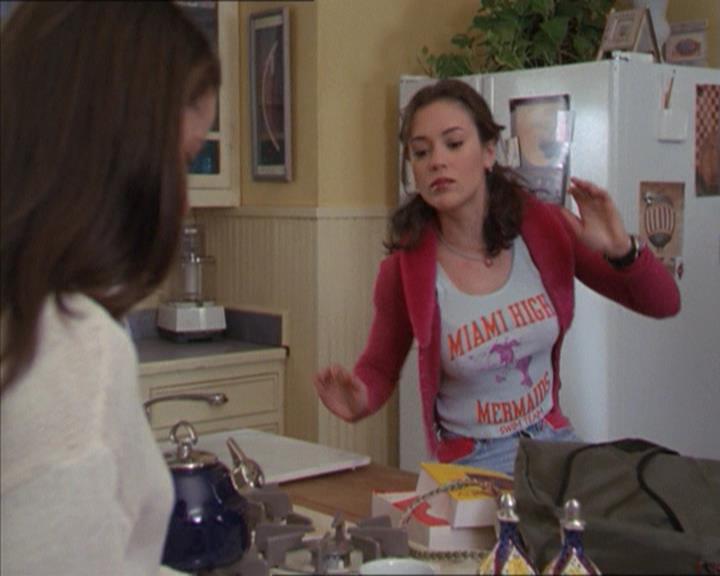 Charmed-Online-dot-218ChickFlick0623.jpg