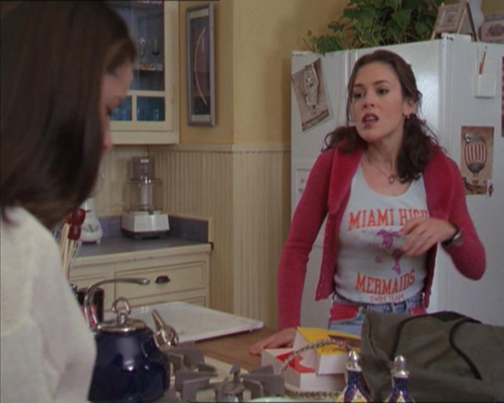 Charmed-Online-dot-218ChickFlick0624.jpg