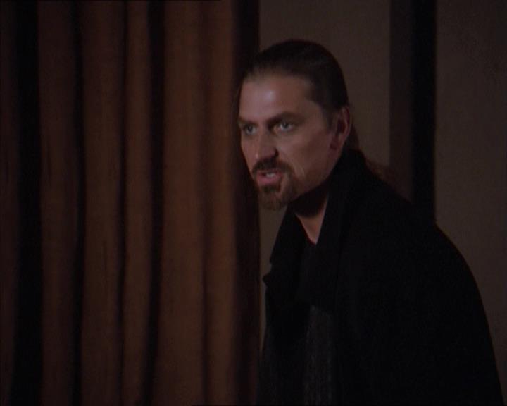 Charmed-Online-dot-218ChickFlick0799.jpg