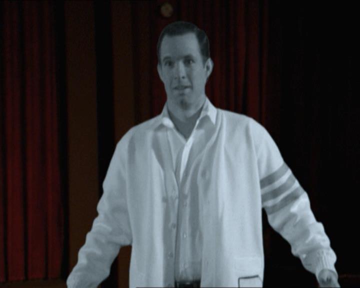 Charmed-Online-dot-218ChickFlick0805.jpg