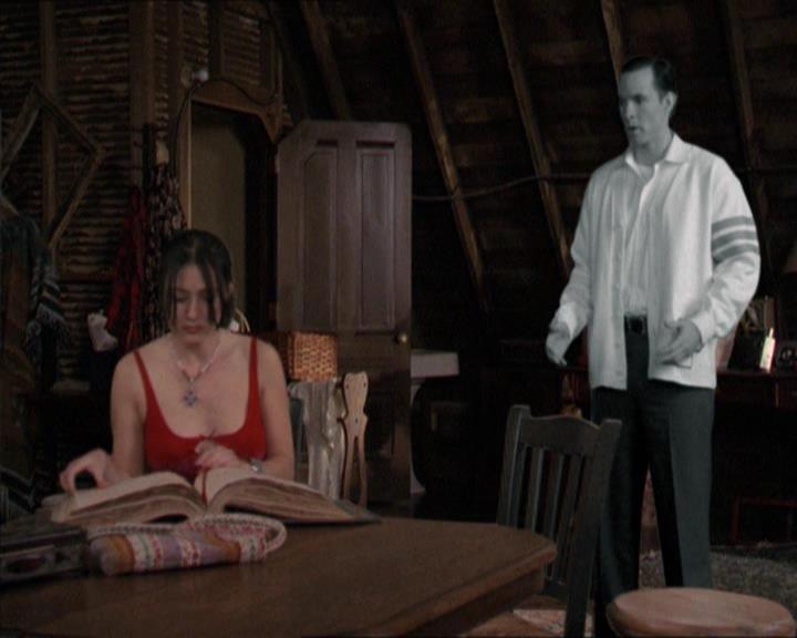 Charmed-Online-dot-218ChickFlick0818.jpg