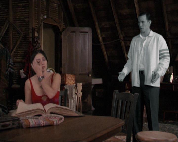 Charmed-Online-dot-218ChickFlick0819.jpg