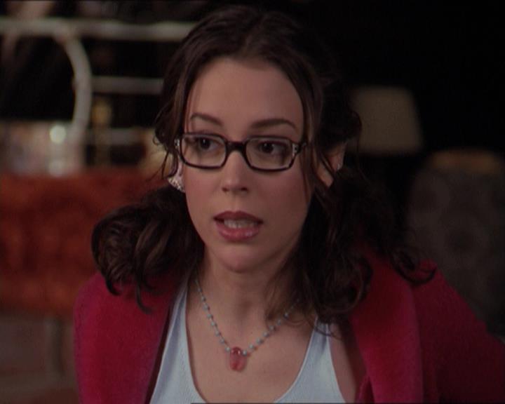 Charmed-Online-dot-218ChickFlick0828.jpg