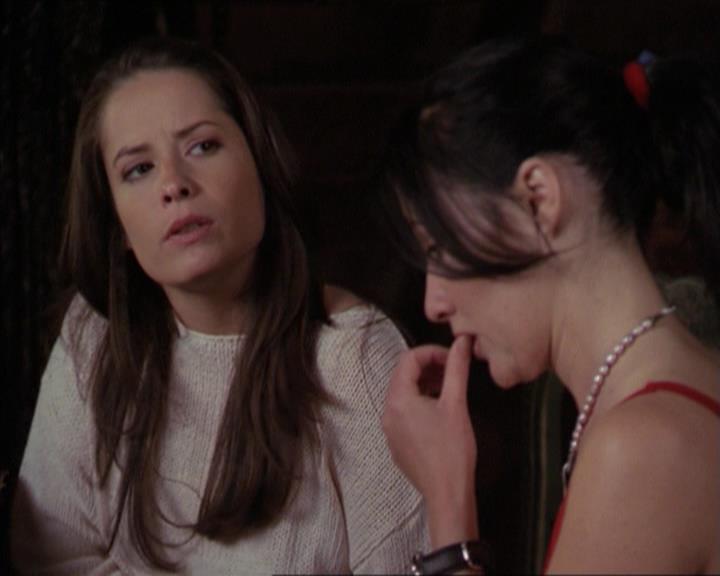 Charmed-Online-dot-218ChickFlick0855.jpg