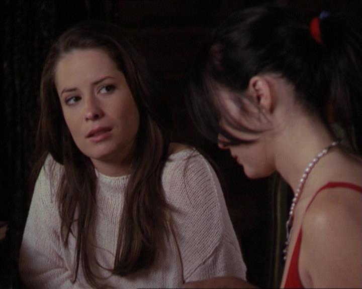 Charmed-Online-dot-218ChickFlick0857.jpg