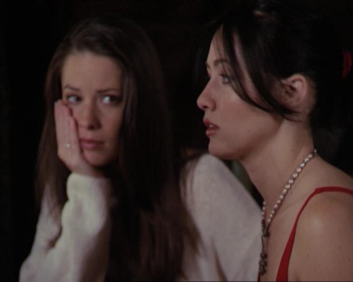 Charmed-Online-dot-218ChickFlick0876.jpg
