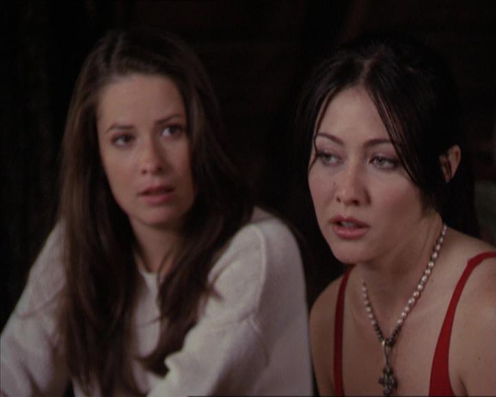 Charmed-Online-dot-218ChickFlick0893.jpg