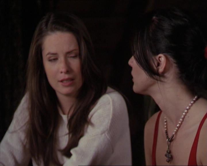 Charmed-Online-dot-218ChickFlick0894.jpg