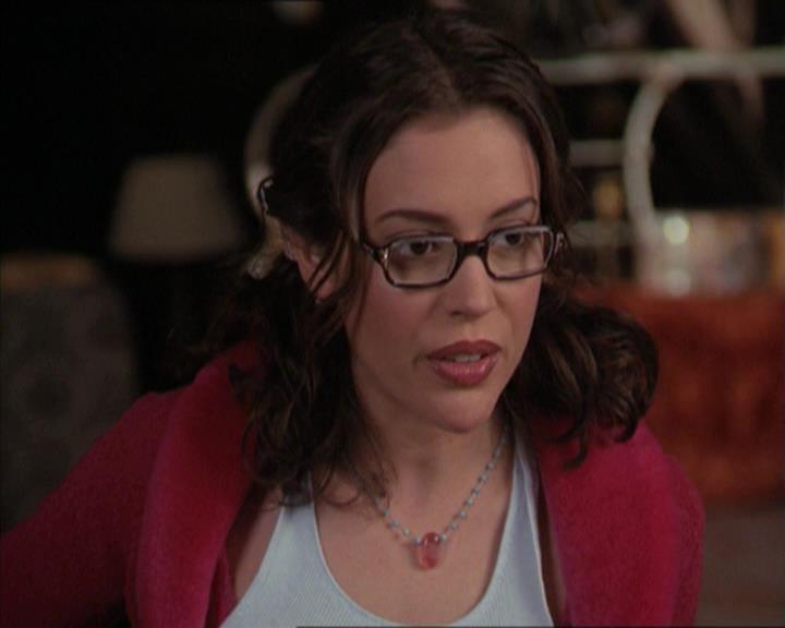 Charmed-Online-dot-218ChickFlick0903.jpg