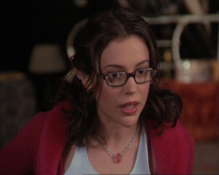 Charmed-Online-dot-218ChickFlick0904.jpg