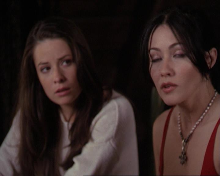 Charmed-Online-dot-218ChickFlick0910.jpg