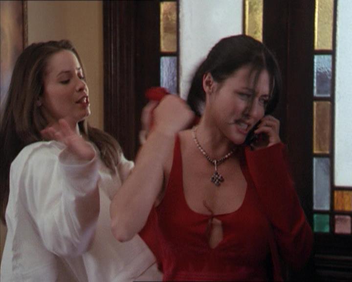 Charmed-Online-dot-218ChickFlick0947.jpg