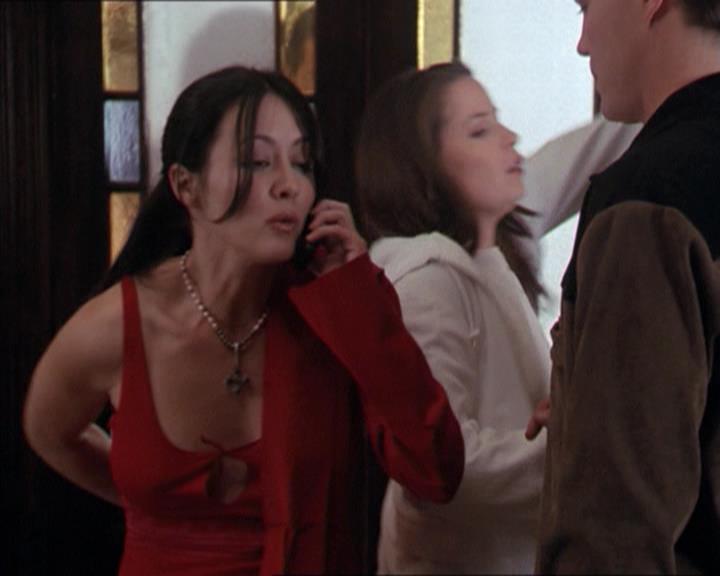 Charmed-Online-dot-218ChickFlick0952.jpg