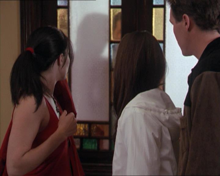 Charmed-Online-dot-218ChickFlick0961.jpg