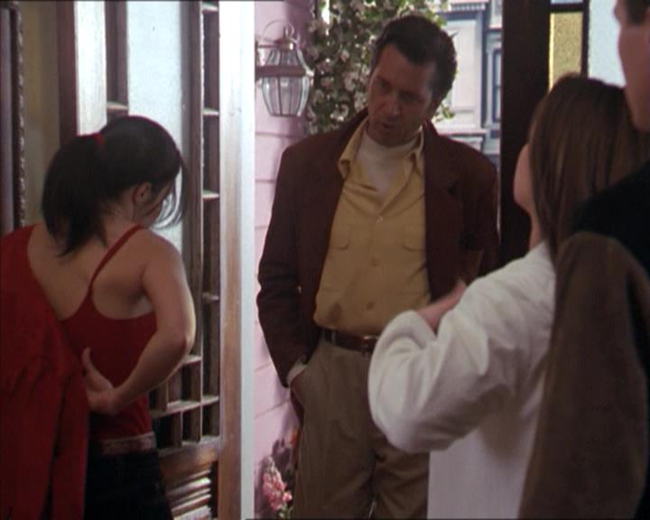 Charmed-Online-dot-218ChickFlick0970.jpg