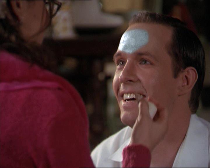 Charmed-Online-dot-218ChickFlick1086.jpg