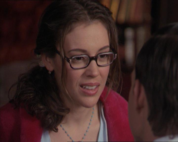 Charmed-Online-dot-218ChickFlick1116.jpg