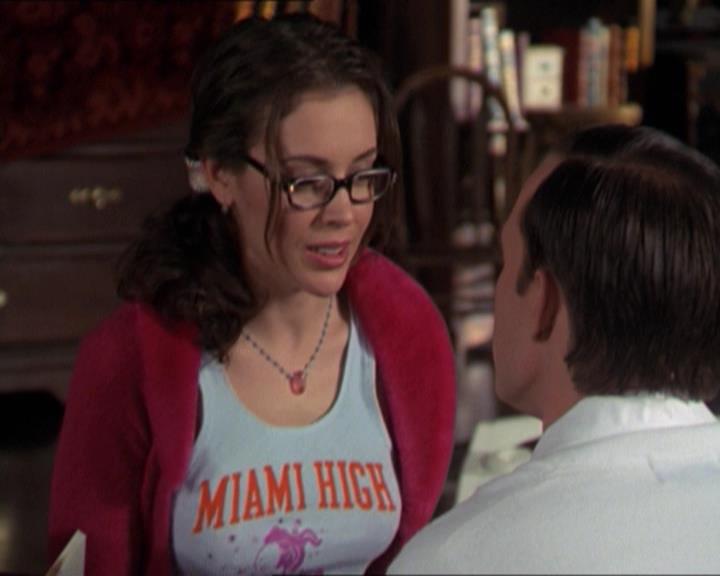 Charmed-Online-dot-218ChickFlick1145.jpg