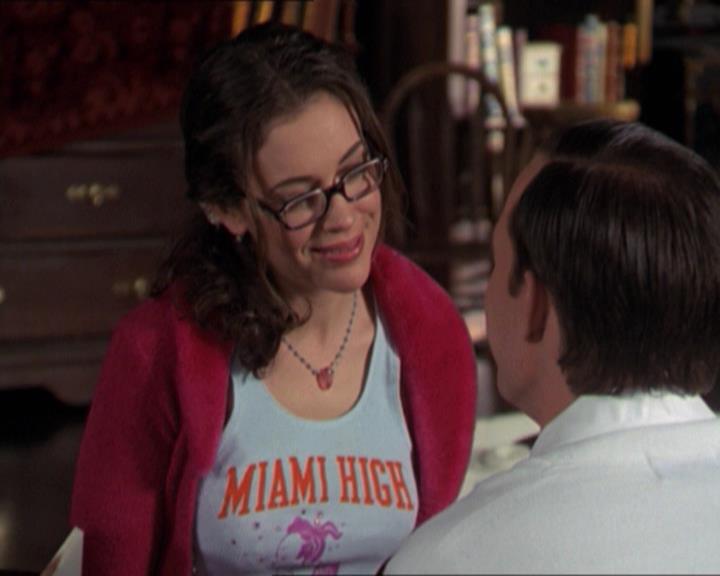 Charmed-Online-dot-218ChickFlick1148.jpg