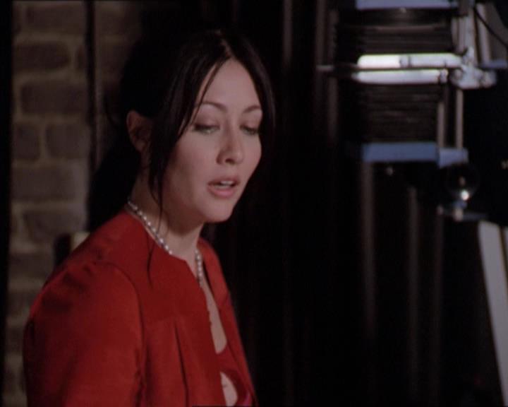 Charmed-Online-dot-218ChickFlick1348.jpg