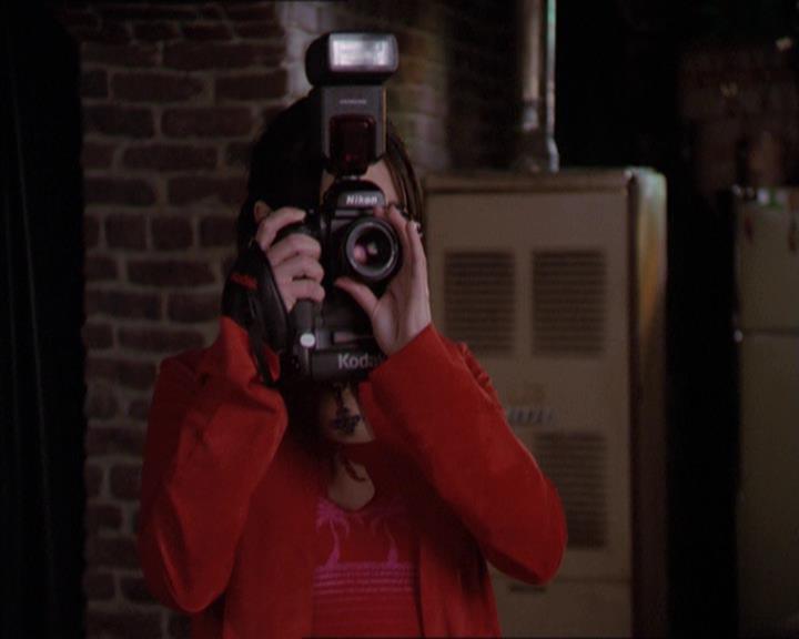 Charmed-Online-dot-218ChickFlick1390.jpg