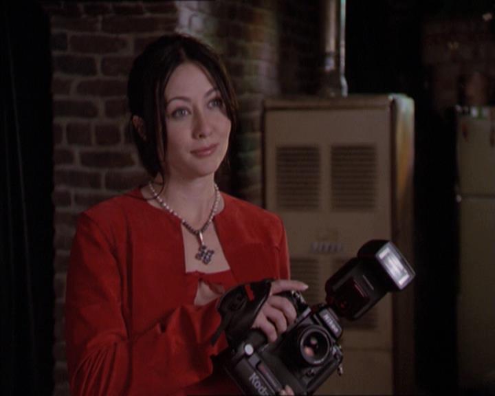 Charmed-Online-dot-218ChickFlick1395.jpg
