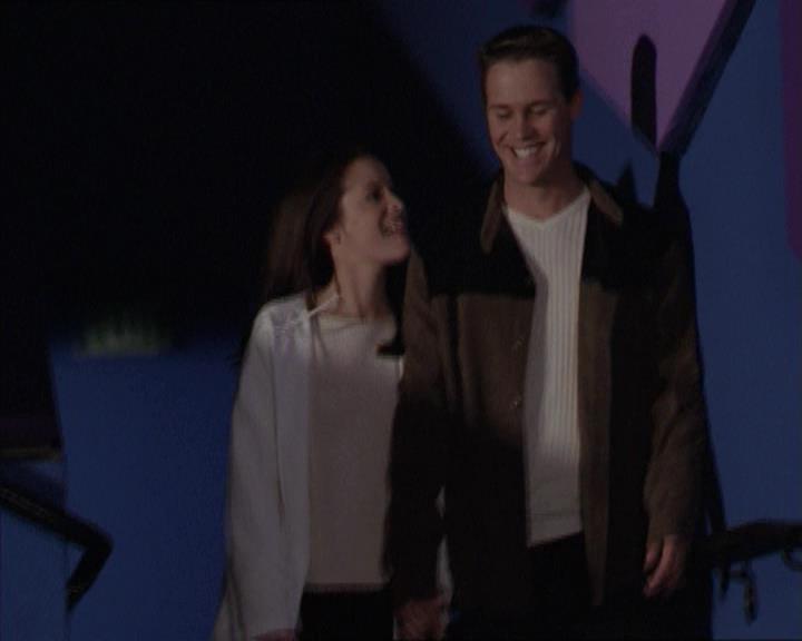 Charmed-Online-dot-218ChickFlick1409.jpg