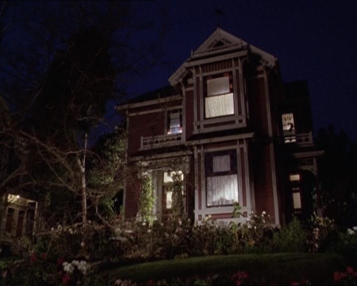 Charmed-Online-dot-218ChickFlick1453.jpg