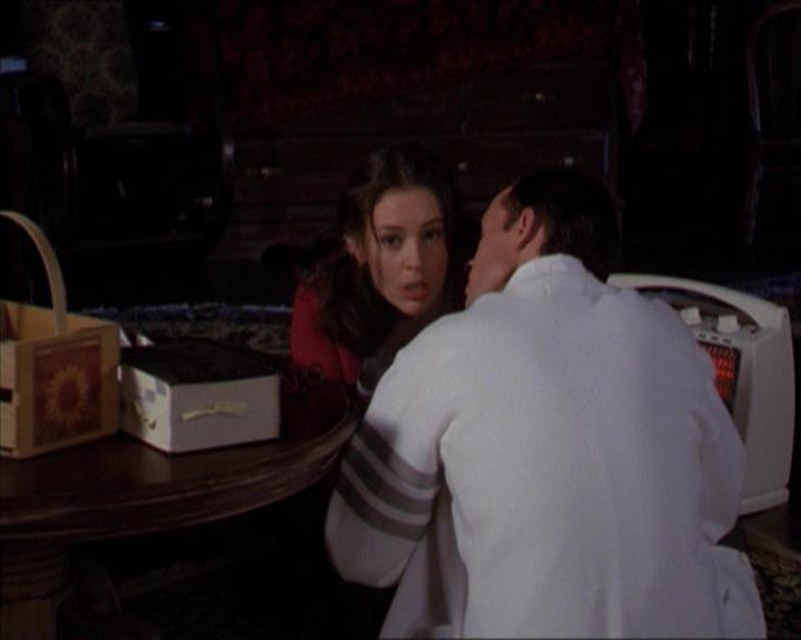 Charmed-Online-dot-218ChickFlick1488.jpg