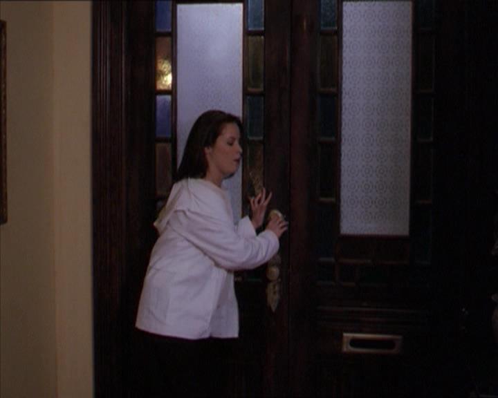 Charmed-Online-dot-218ChickFlick1516.jpg