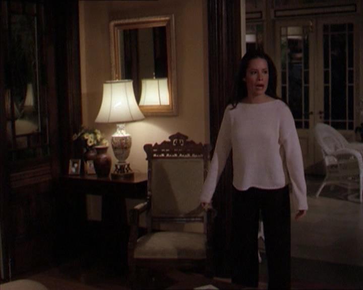 Charmed-Online-dot-218ChickFlick1525.jpg