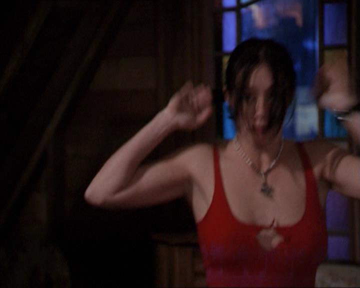 Charmed-Online-dot-218ChickFlick1539.jpg