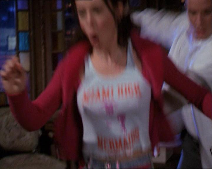 Charmed-Online-dot-218ChickFlick1574.jpg