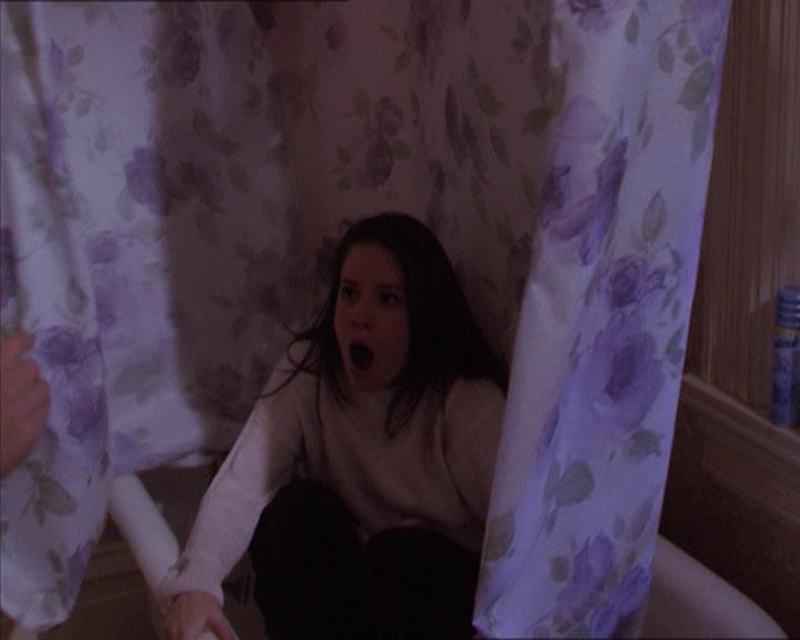 Charmed-Online-dot-218ChickFlick1624.jpg
