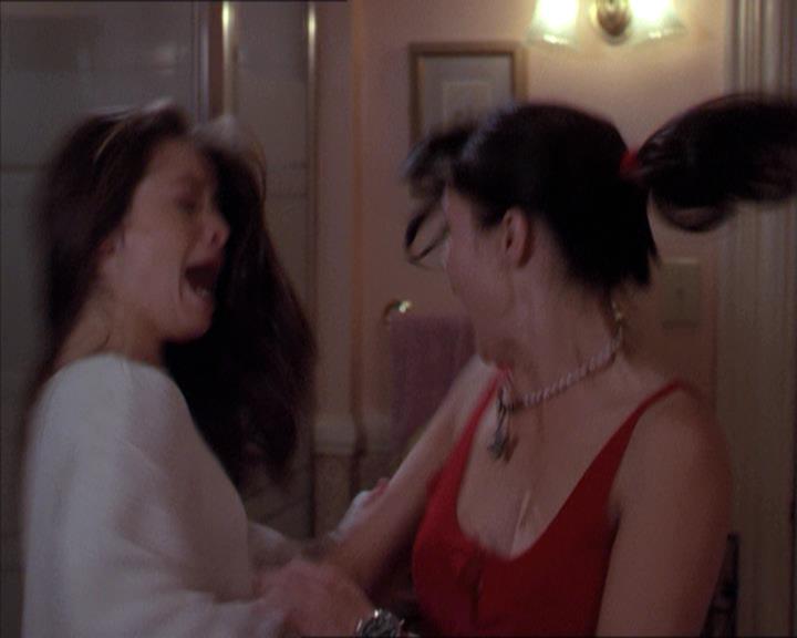 Charmed-Online-dot-218ChickFlick1636.jpg